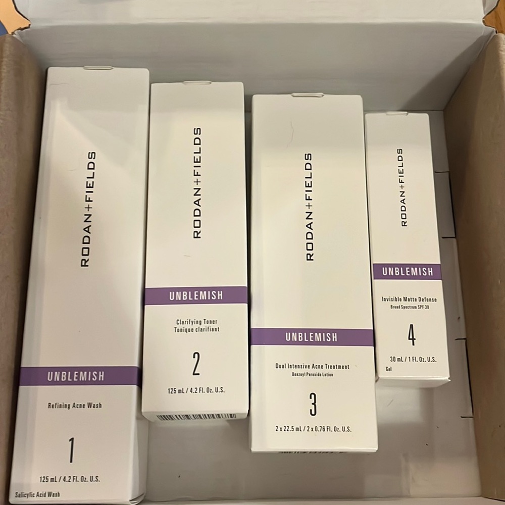 Rodan and Fields UNBLEMISH regimen— NEW IN BOX!